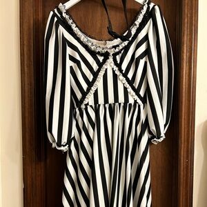 EUC Katrina Van Tassel dress